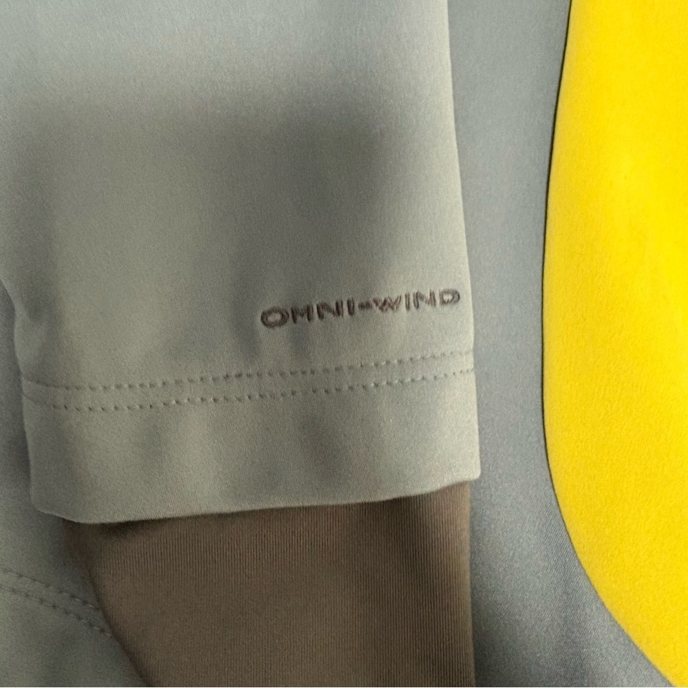 Columbia Women's Teal and Lime Jacket - Picture 9 of 9